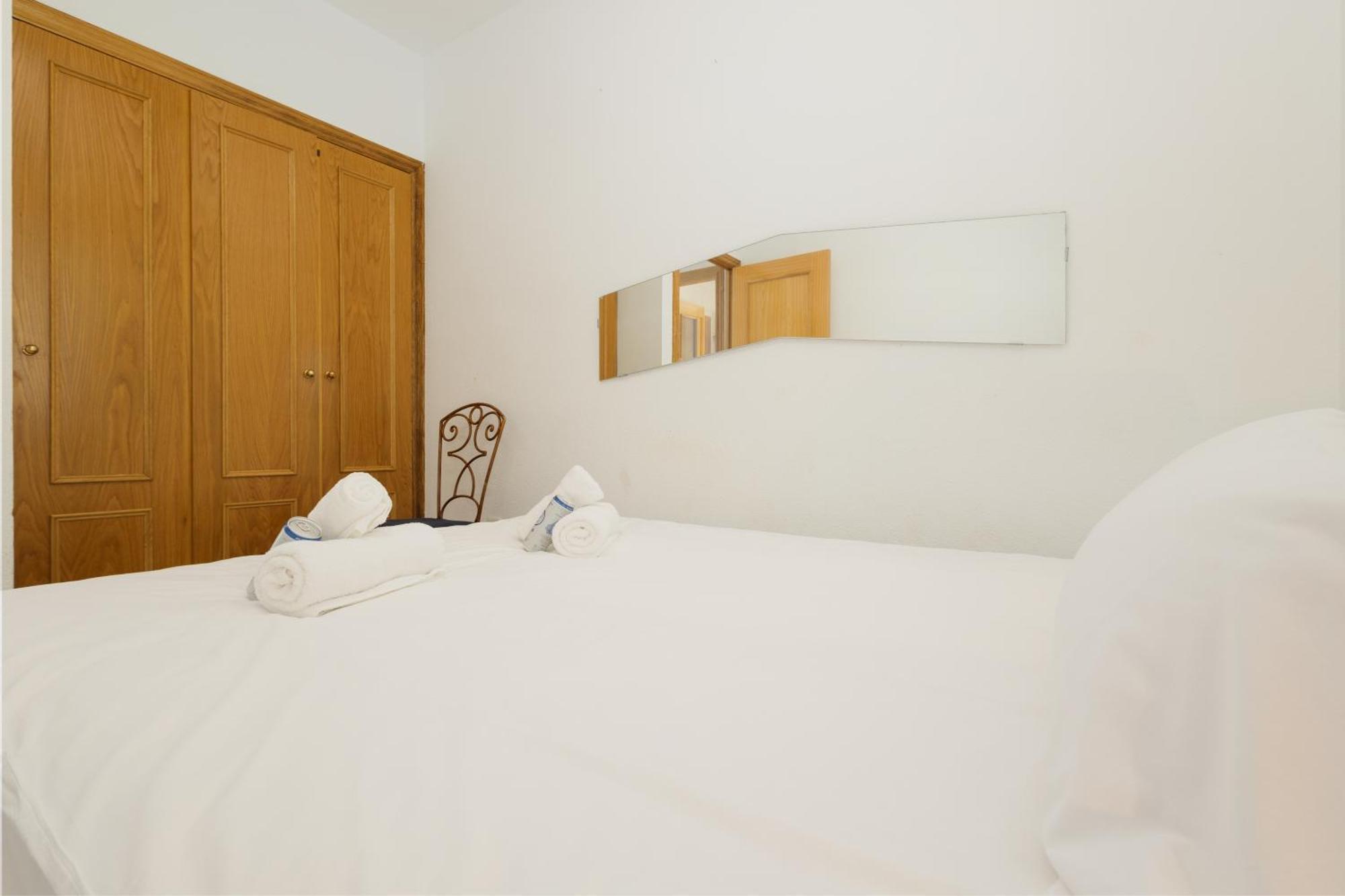 Beautiful Townhouse Walking Distance To The Beach In Costabella, Marbella Luaran gambar