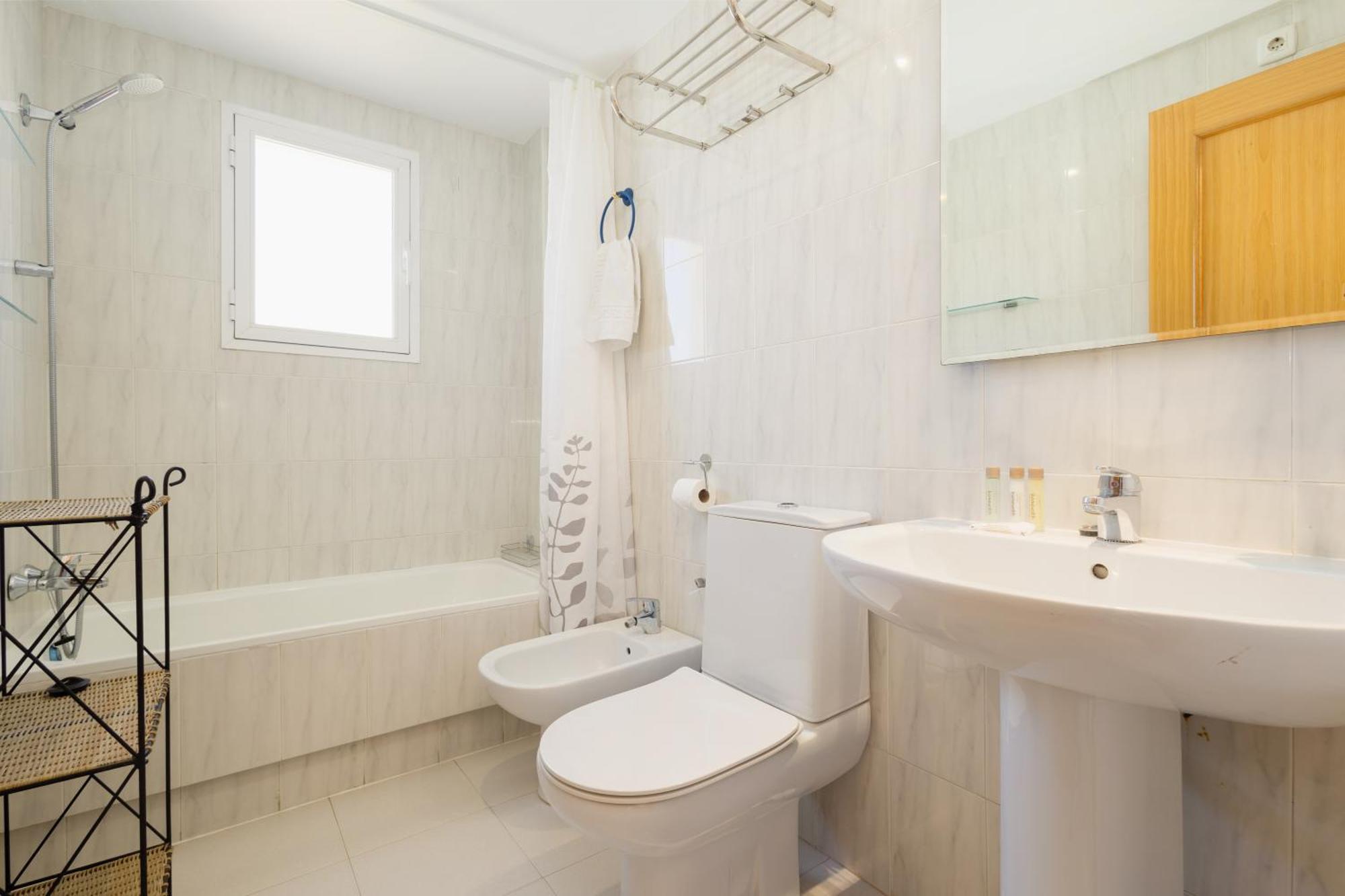 Beautiful Townhouse Walking Distance To The Beach In Costabella, Marbella Luaran gambar