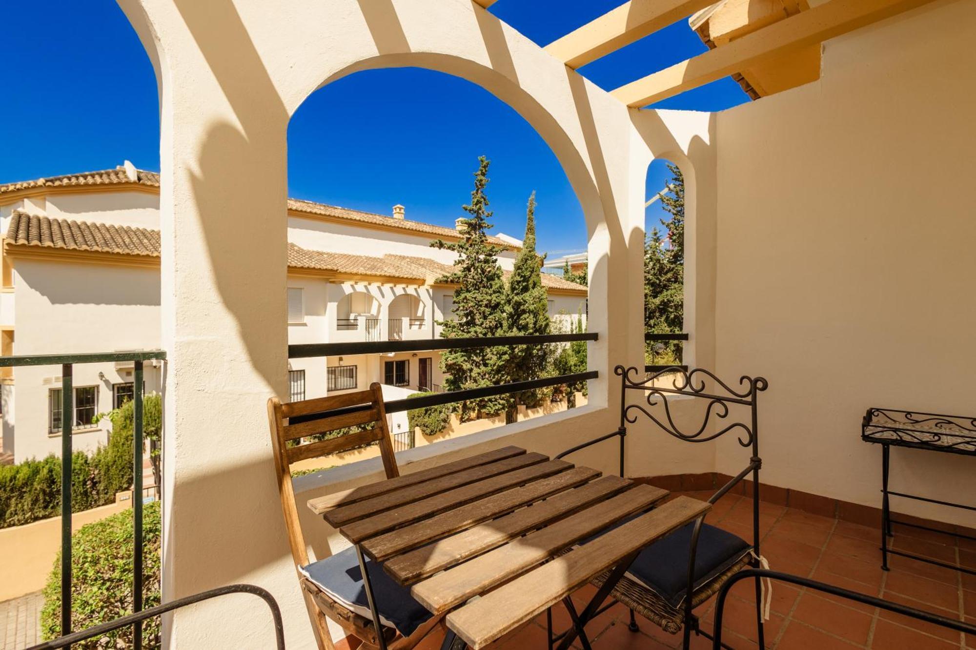 Beautiful Townhouse Walking Distance To The Beach In Costabella, Marbella Luaran gambar